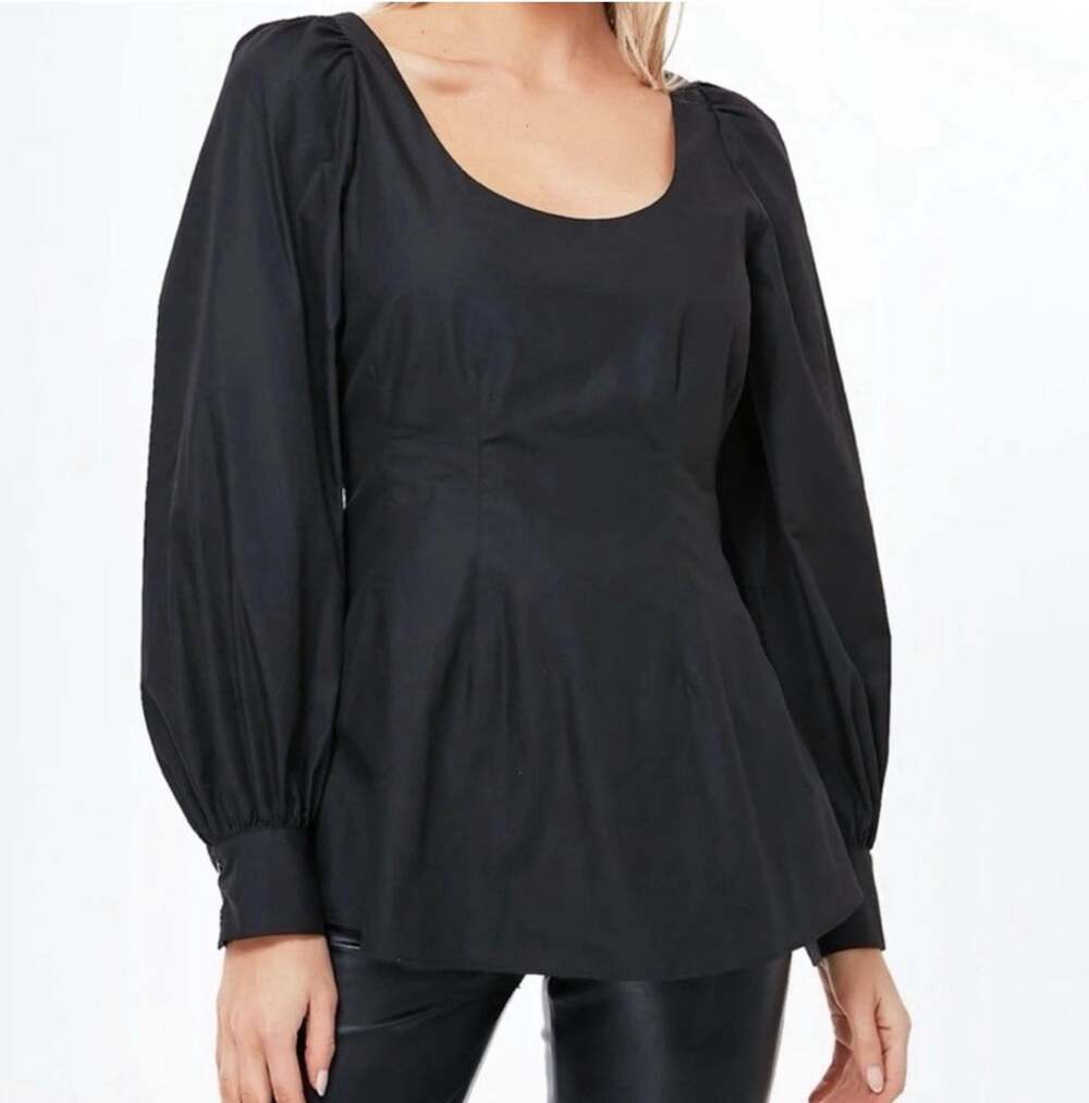 Pomander Place Diane Top Size M Black Scoop Neck Puff LS Fitted Tuckernuck Shirt